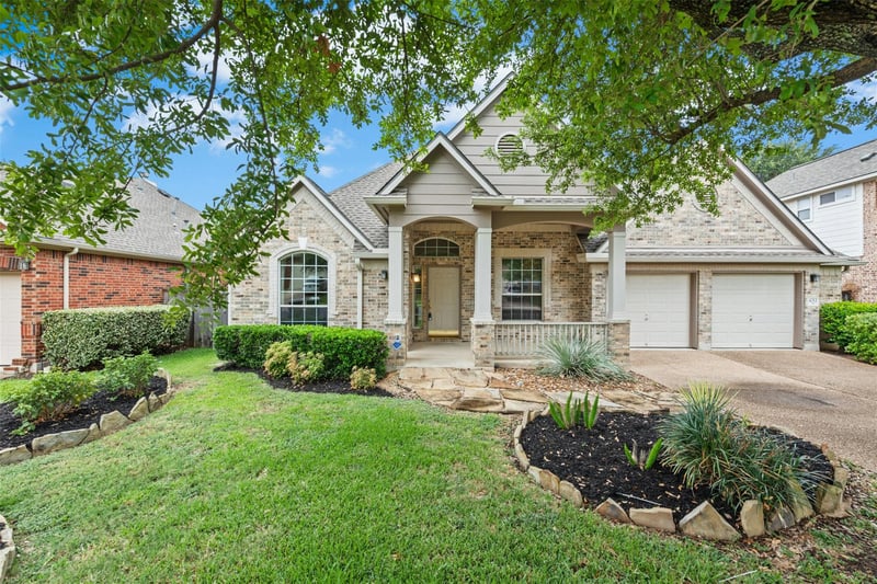 Virtual tour of 4212 Meadow Vista LN