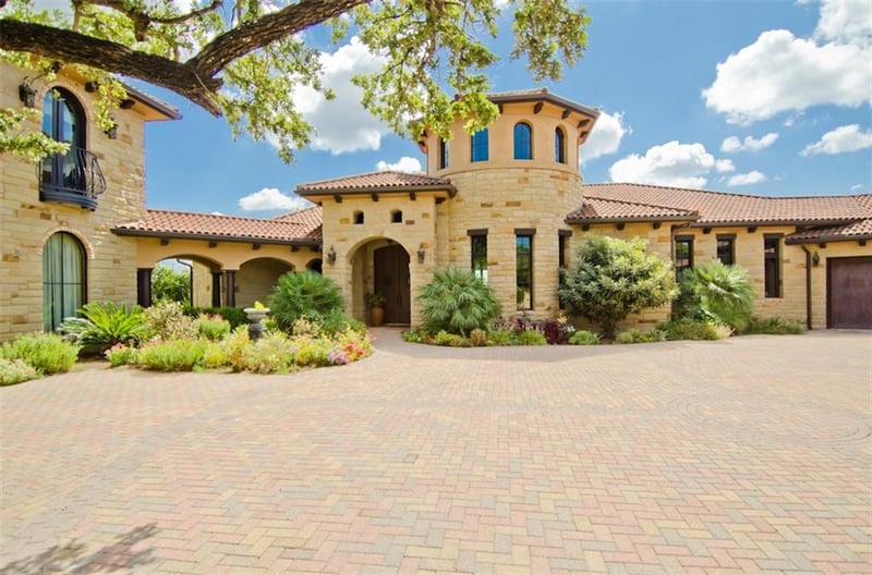 Virtual tour of 4212 Serene Hills DR