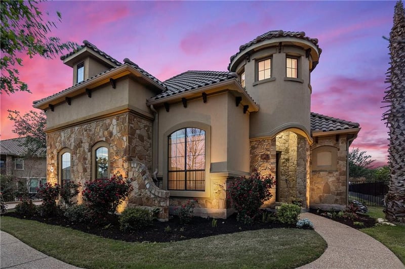Virtual tour of 4212 Vail DV