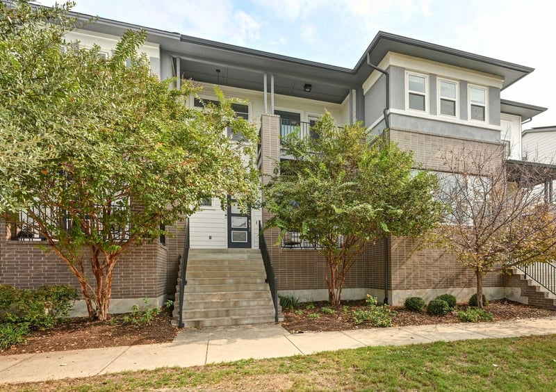 Virtual tour of 4219 Berkman DR