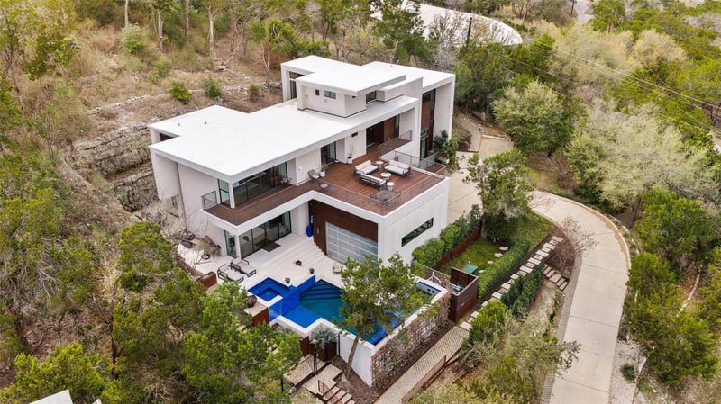 Virtual tour of 425 Yaupon Valley RD