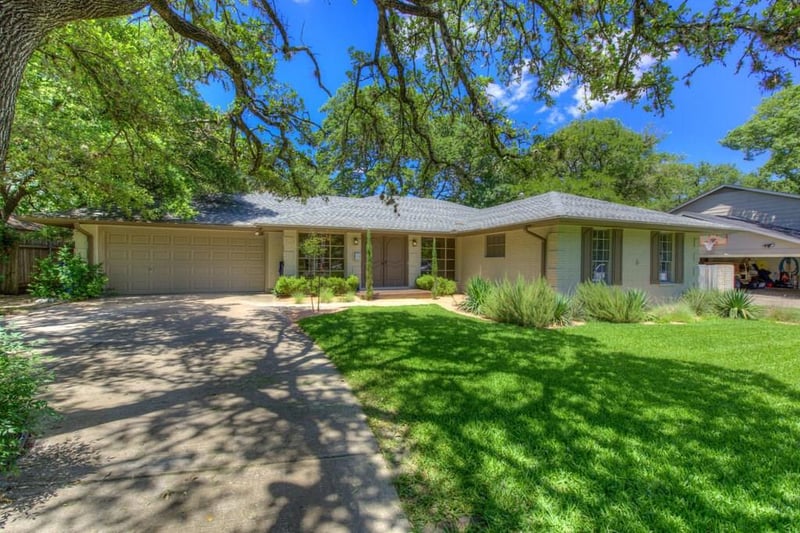 Virtual tour of 4300 Greystone Dr