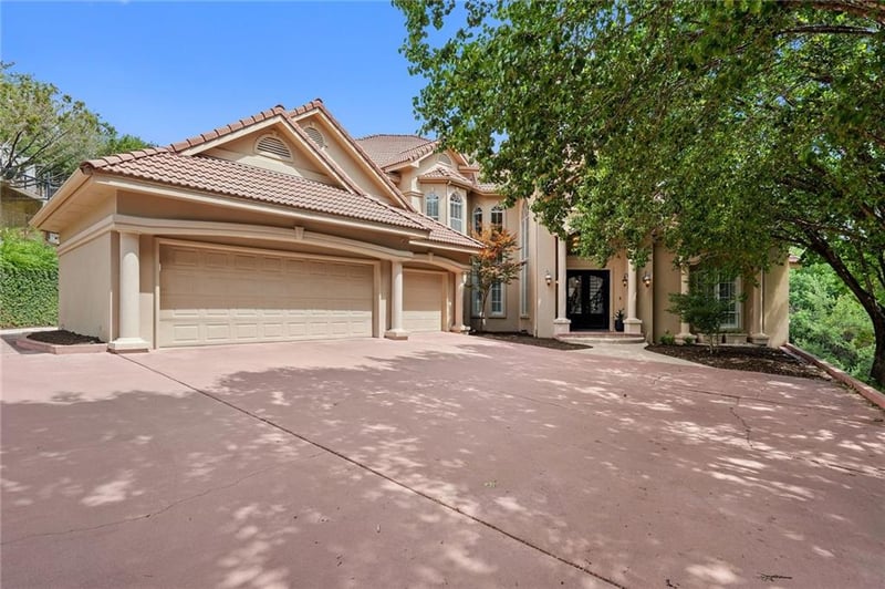 Virtual tour of 4302 Wild Plum CT