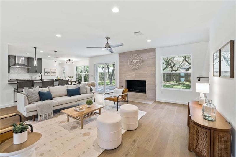 Virtual tour of 4304 Greystone DR