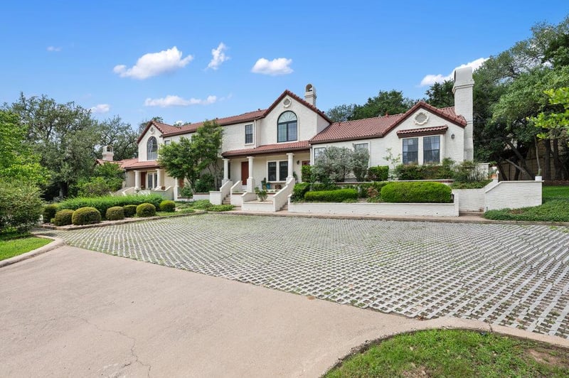 Virtual tour of 4306 Bonnell Vista CV Unit #C4