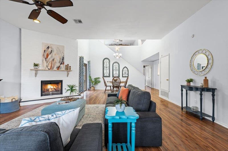 Virtual tour of 4311 Clarno DR