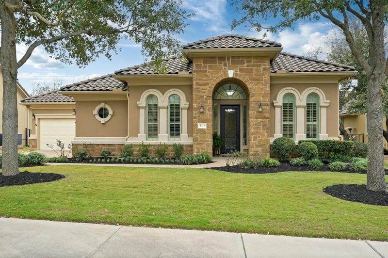 Virtual tour of 4313 Vail DV