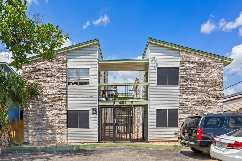 Virtual tour of 4314 Gillis St