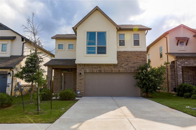 Virtual tour of 432 E Arrowhead Vine St