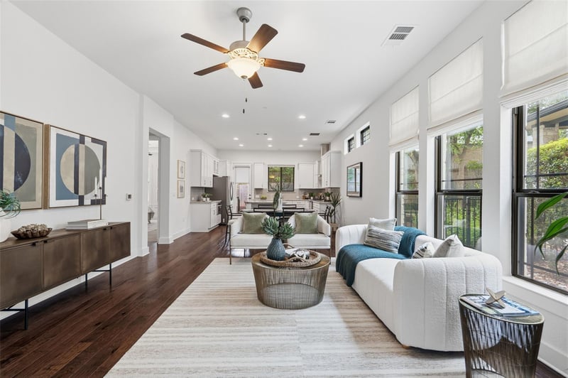Virtual tour of 4323 Spicewood Springs Rd Unit #3