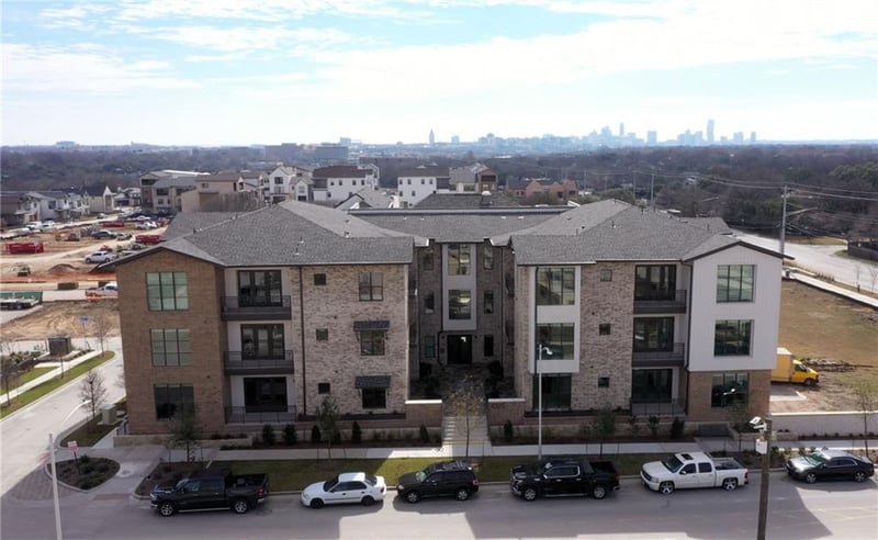 Virtual tour of 4325 Jackson Ave Unit #2104