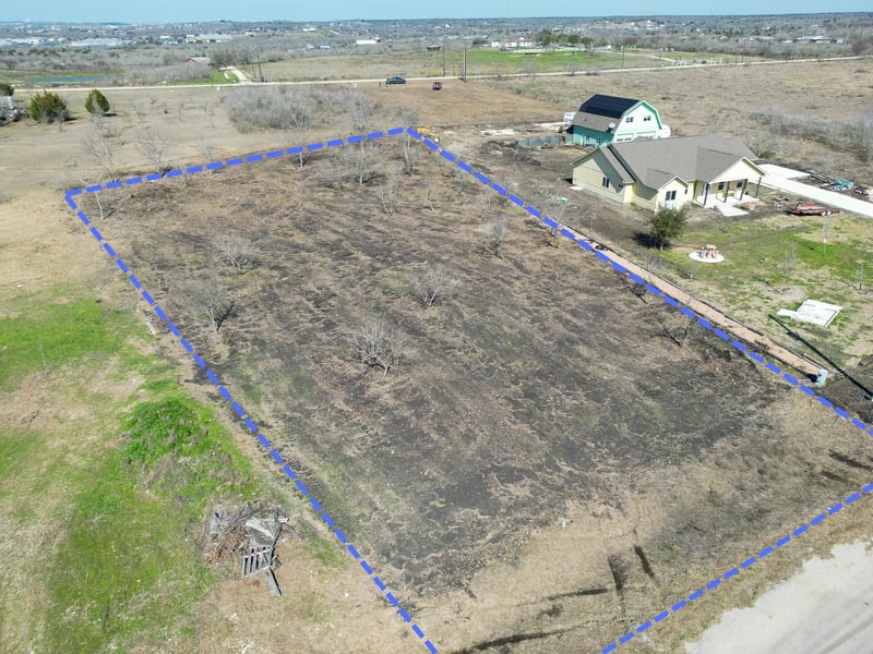 Virtual tour of 433 E Ridge LN