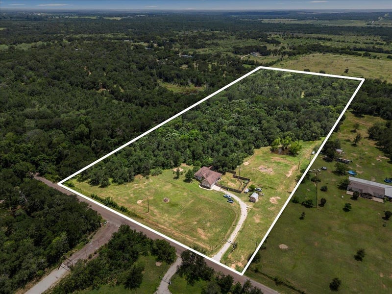 Virtual tour of 437 Balch Rd