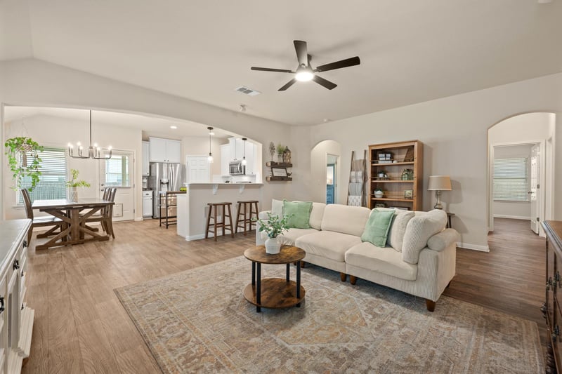 Virtual tour of 437 Rusk Bluff Ave