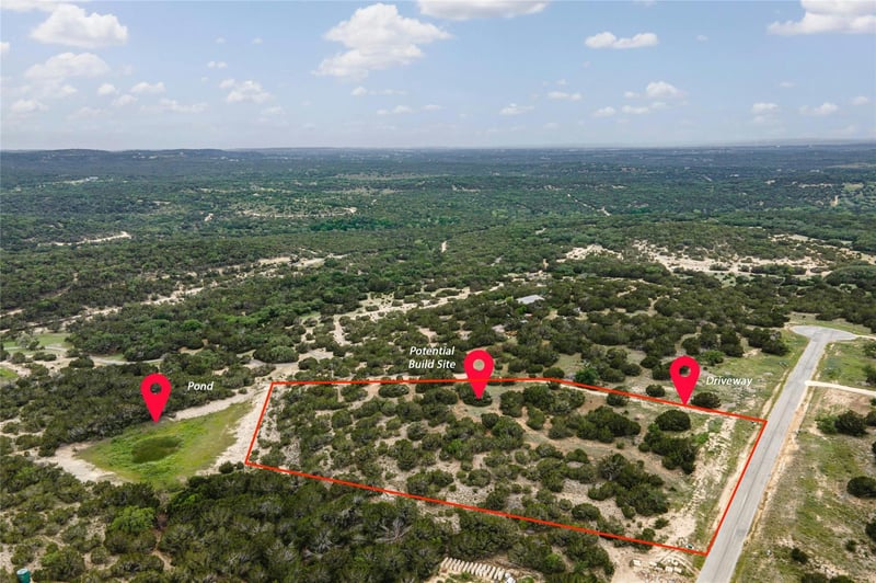 Virtual tour of 439 Vail River RD