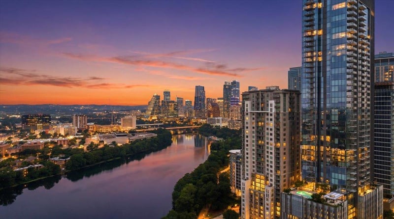 Virtual tour of 44 East Ave Unit #3304