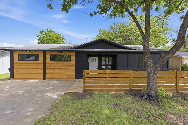 Virtual tour of 4400 Dovehill DR