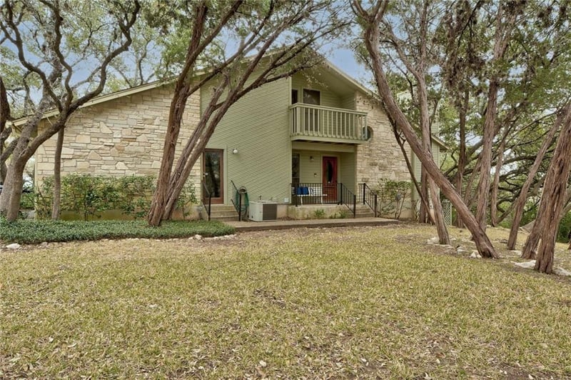 Virtual tour of 4404 Travis Country CIR Unit #B4