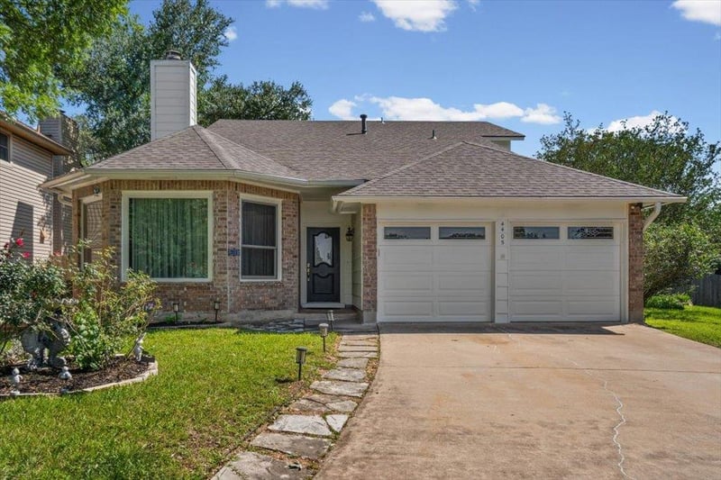 Virtual tour of 4405 Clarno DR