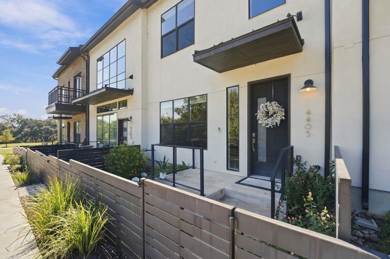 Virtual tour of 4405 Grotto Dr