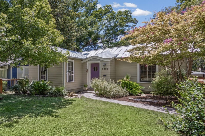 Virtual tour of 4408 Barrow Ave