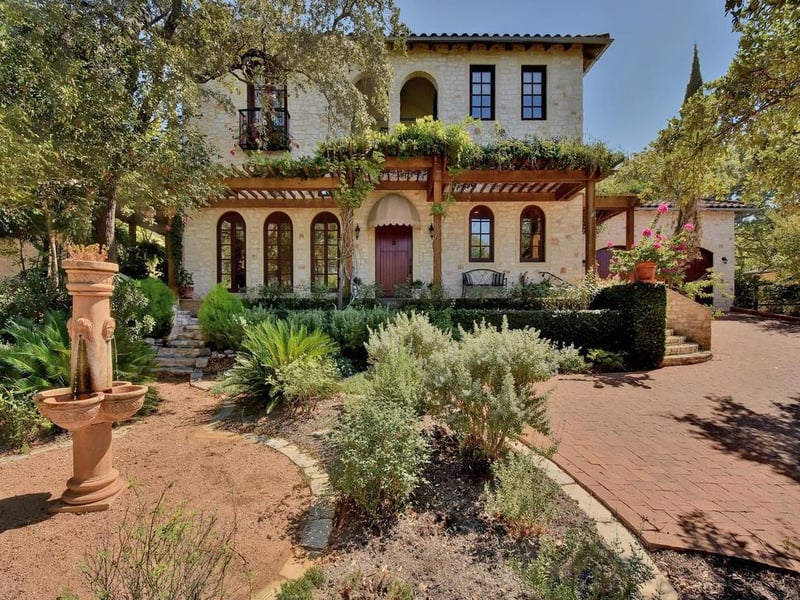 Virtual tour of 4409 Waterford Pl