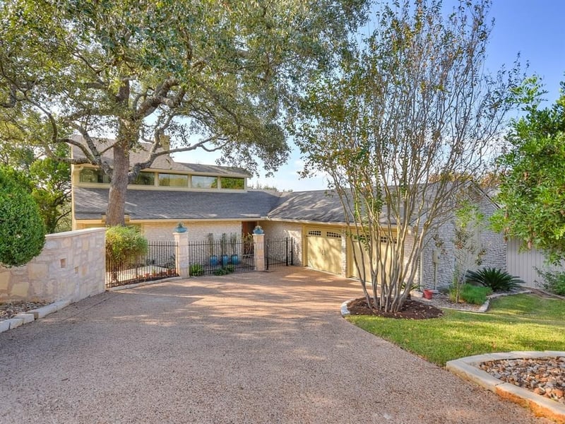 Virtual tour of 4421 Stony Meadow Ln