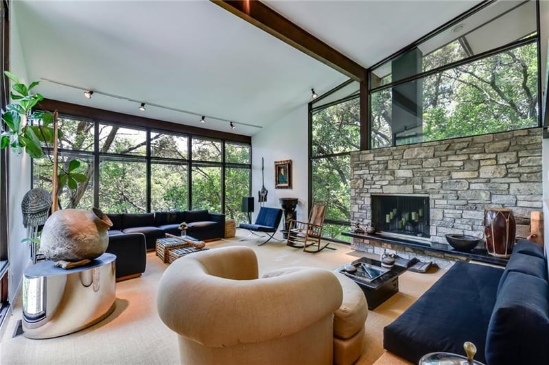 Virtual tour of 4427 Crestway Dr