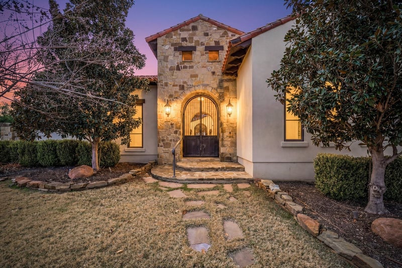 Virtual tour of 444 La Serena Loop