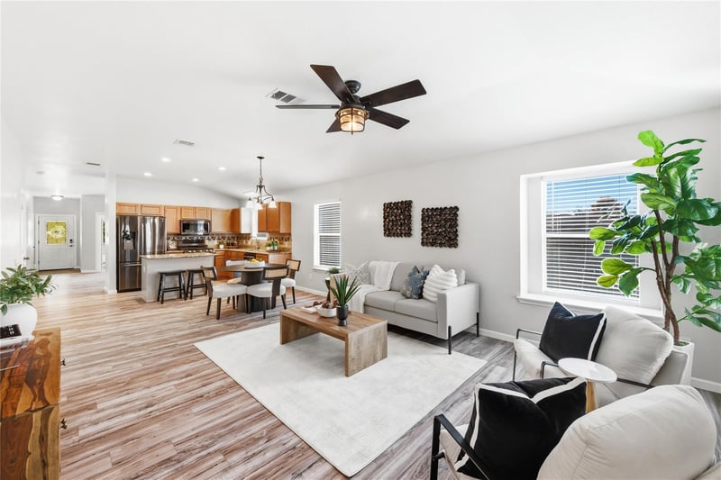 Virtual tour of 446 Paddington Dr