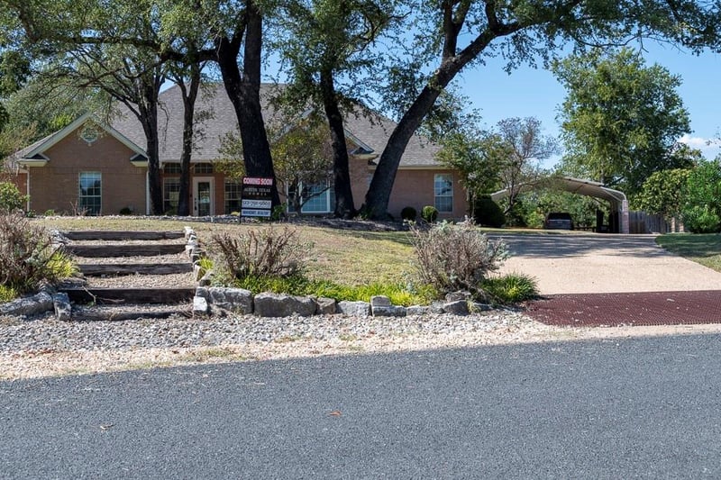 Virtual tour of 4488 Blue Ridge DR