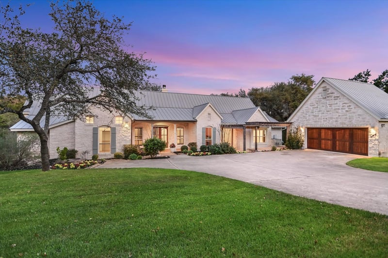 Virtual tour of 4501 House Of Lancaster