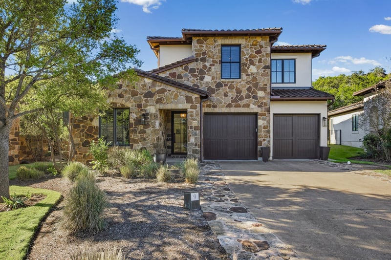 Virtual tour of 4501 Spanish Oaks Club Blvd #9
