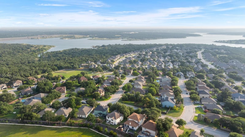 Virtual tour of 4504 Woodstock DR