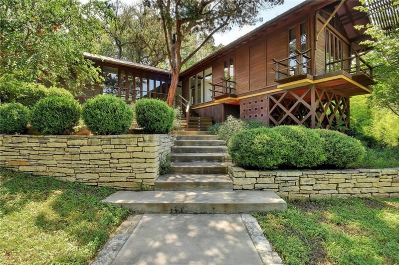 Virtual tour of 4509 Balcones Dr