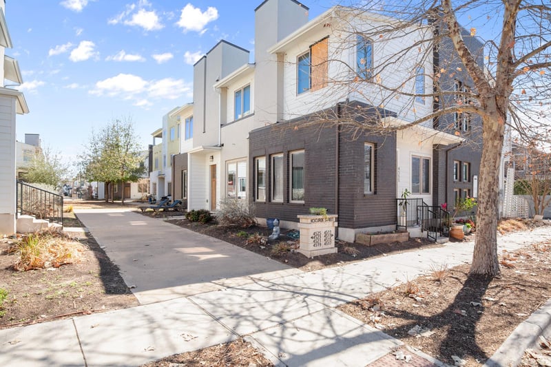 Virtual tour of 4513 Kocurek ST