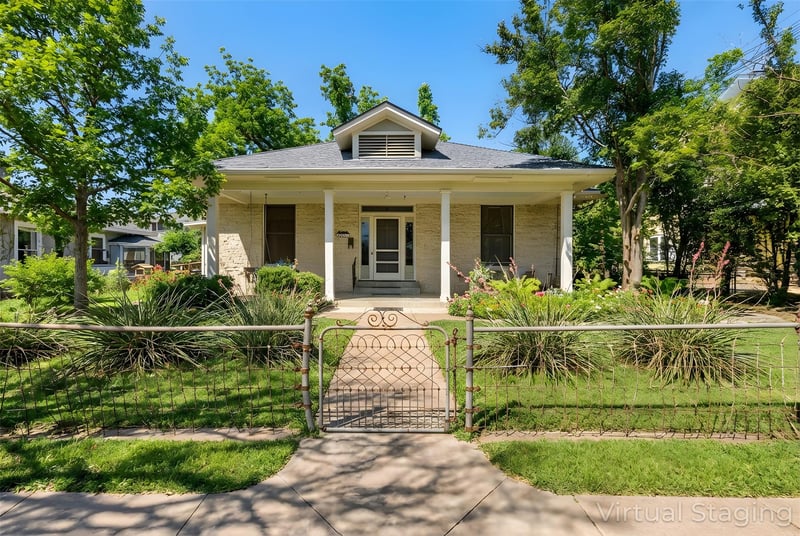 Virtual tour of 4514 Caswell Ave