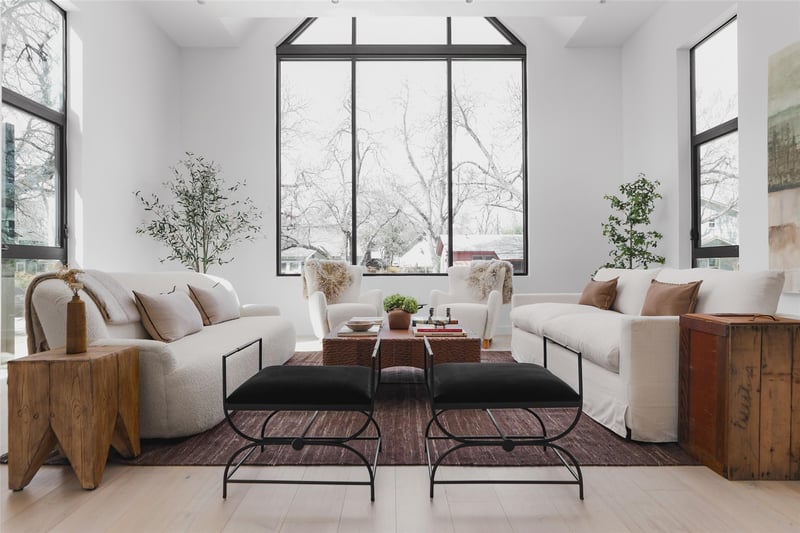 Virtual tour of 4515 and 4517 Avenue D