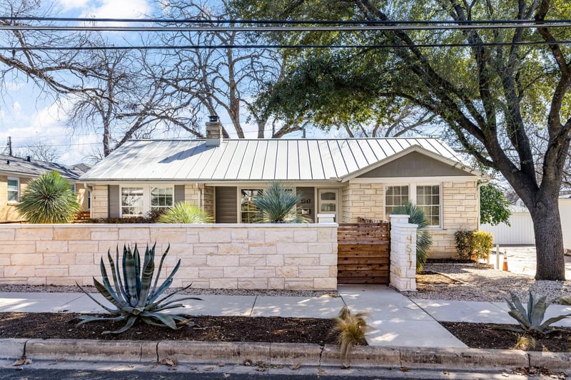 Virtual tour of 4517 Bull Creek RD