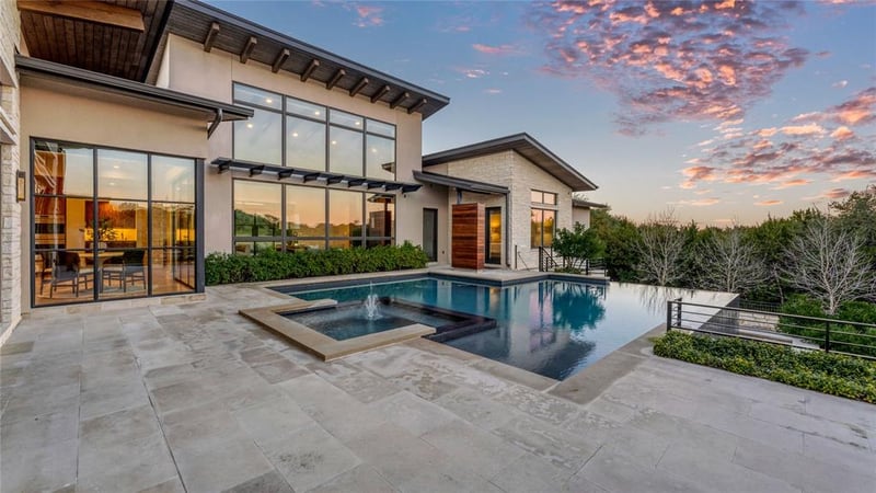 Virtual tour of 4517 Peralta LN