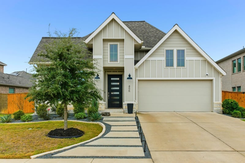 Virtual tour of 456 Cold River Run