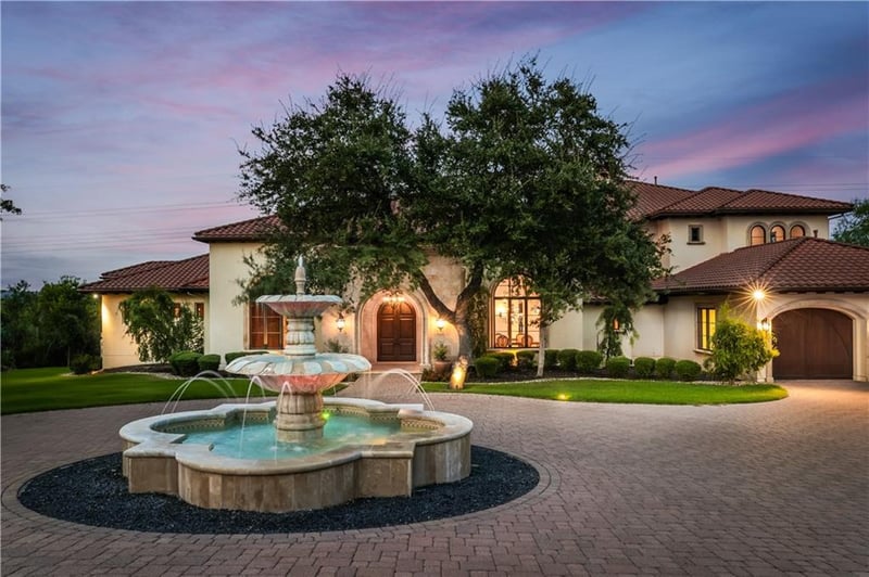 Virtual tour of 457 Brandon Way