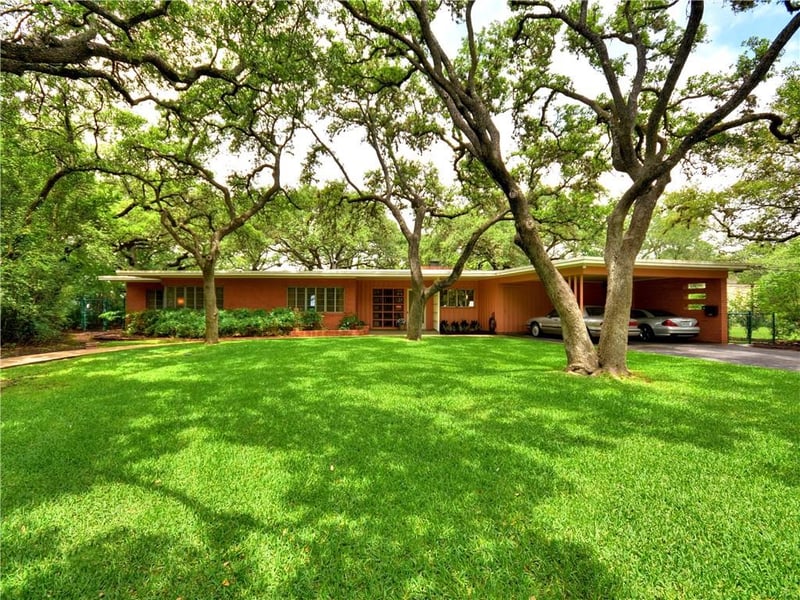 Virtual tour of 4602 Ridge Oak Dr