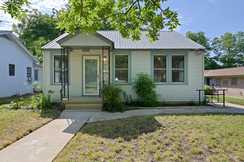 Virtual tour of 4605 Avenue G
