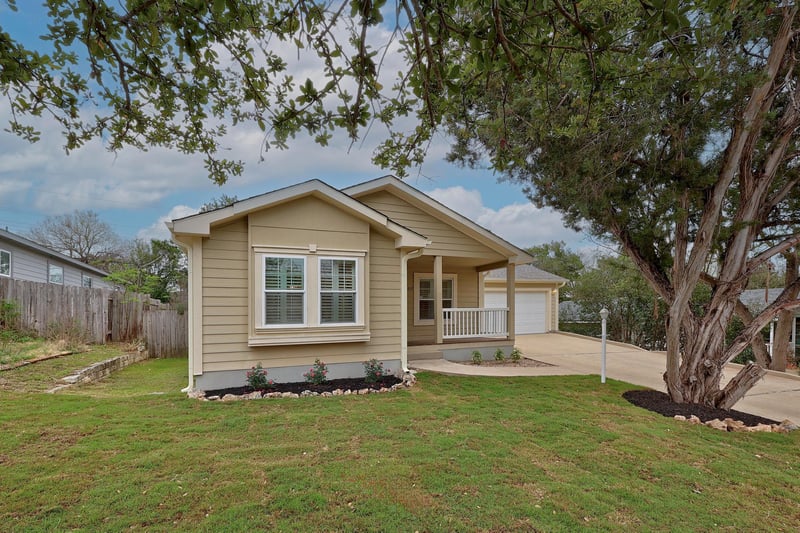 Virtual tour of 4607 Cedar Point DR