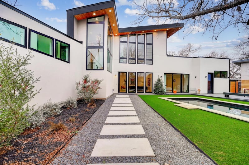 Virtual tour of 4613 Bolm Dr