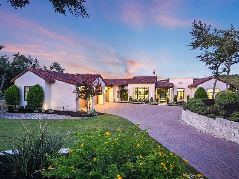 Virtual tour of 4617 Peralta LN