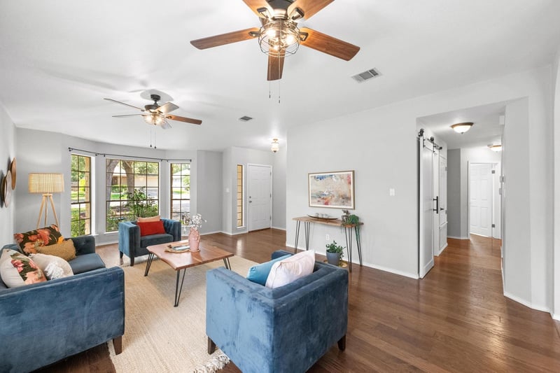 Virtual tour of 4620 Hoffman Dr