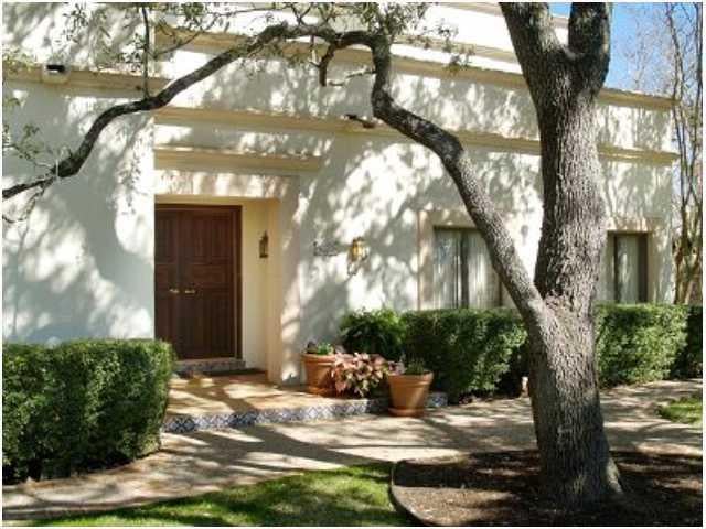 Virtual tour of 4622 Lake View Dr