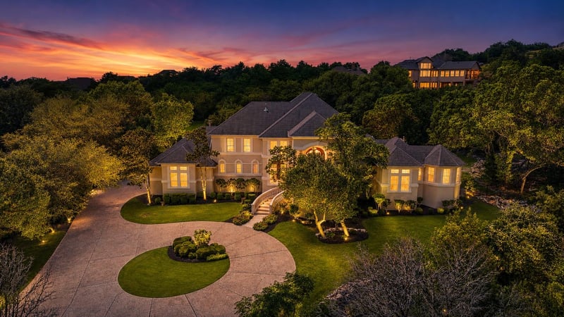 Virtual tour of 4626 High Gate DR